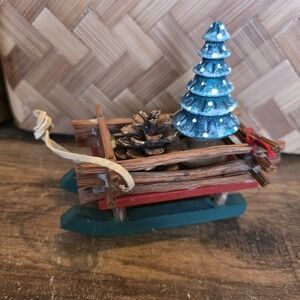 Wood Sleigh Tree Pinecone Christmas‎ Tree Ornament Holiday Decor Painted 4" x 4"